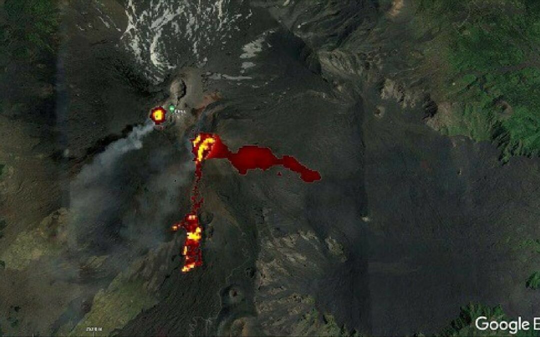 Satellitenbild des Ausbruchs des Ätna am 21.5.223